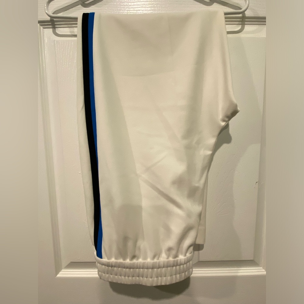 Worthington Chic White Trousers